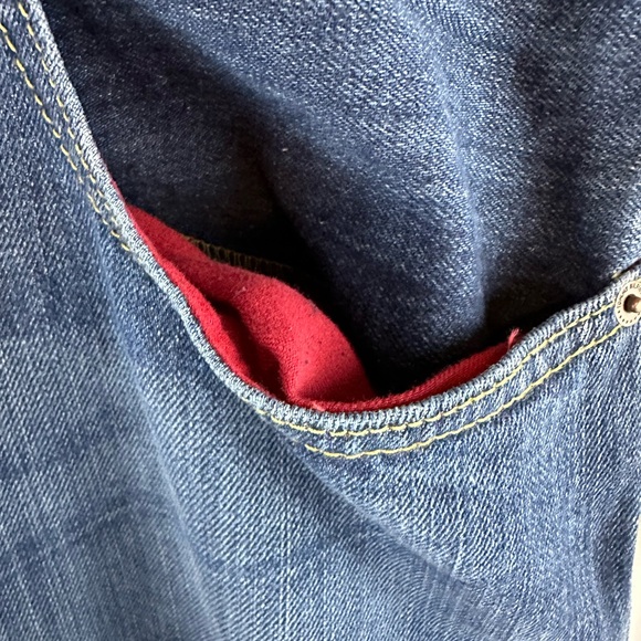 Tommy Hilfiger 44/30 classic fit jeans. NWT. Really nice looking. Spring basics! - Picture 7 of 16